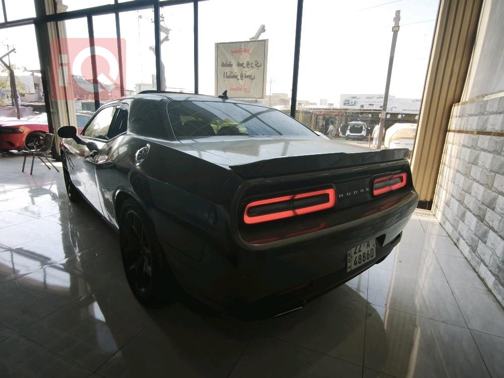Dodge Challenger